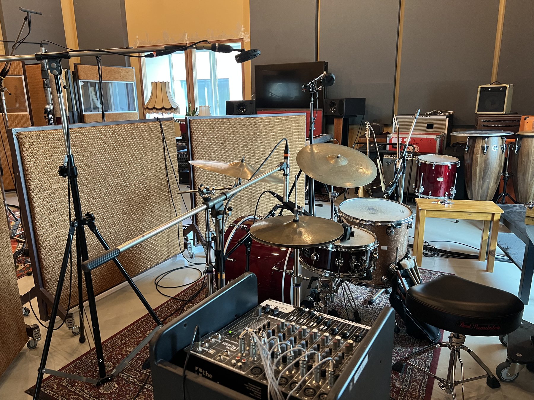 Drum kit and microphone setup during the Dorsy recording, image 5 of 11