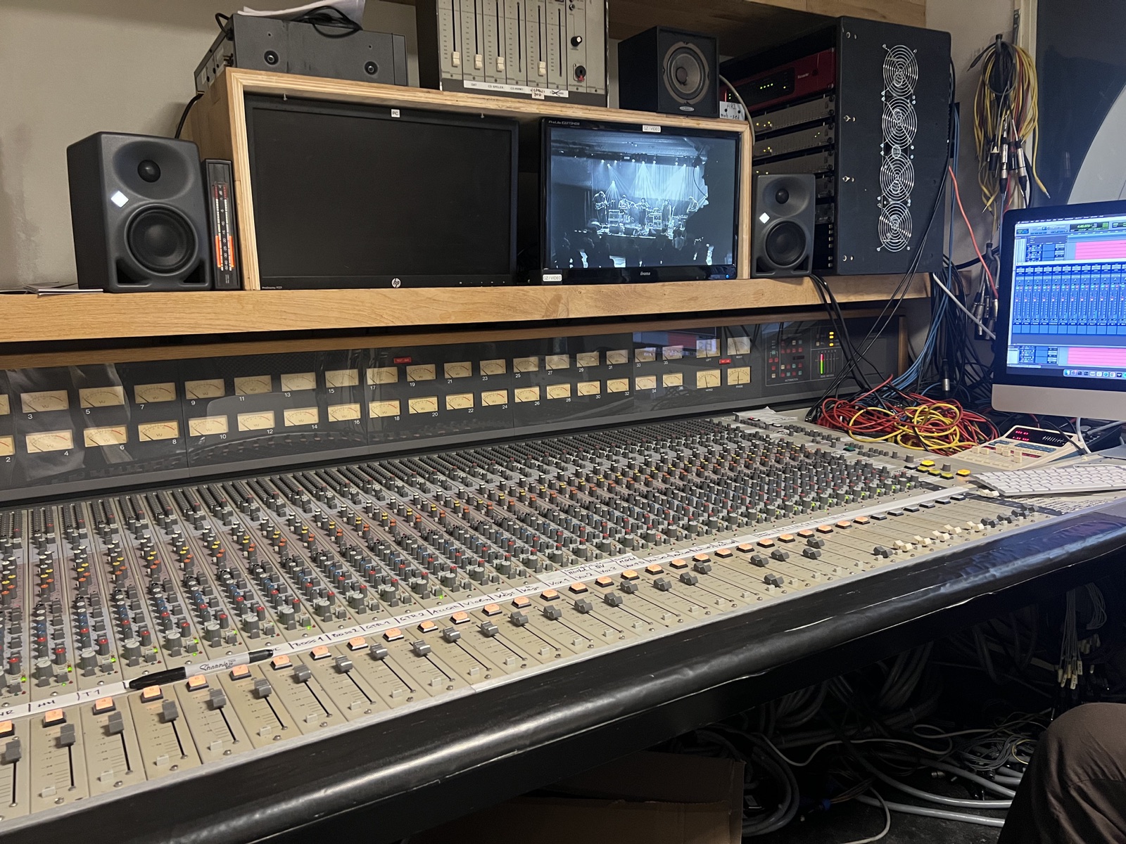 Paradiso control room mixing console