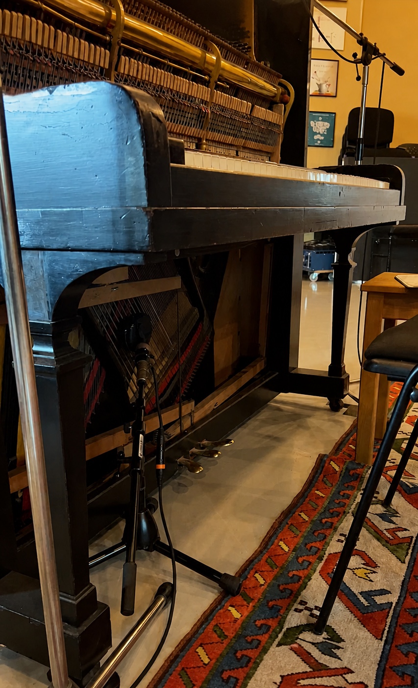 Microphone positioned behind the upright piano during the VST sampling session, image 4 of 4
